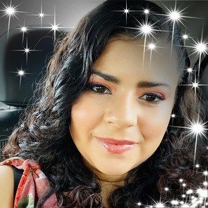 Meet your Posher, Jaqueline